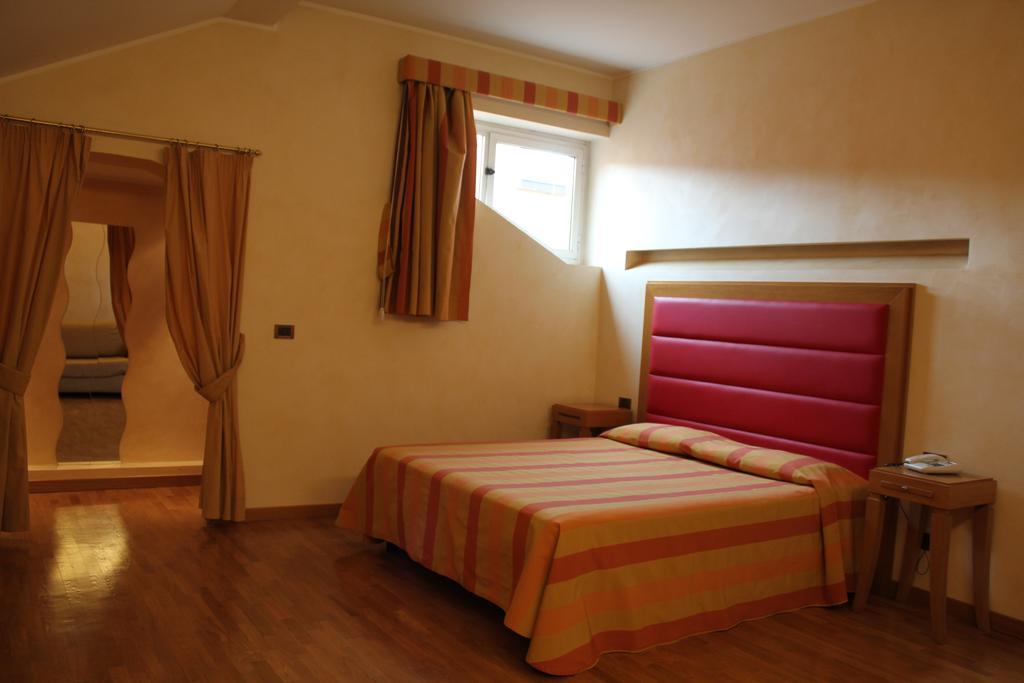 Hotel Castello Л'Акуила Экстерьер фото